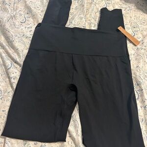 Skims soft smoothing leggings